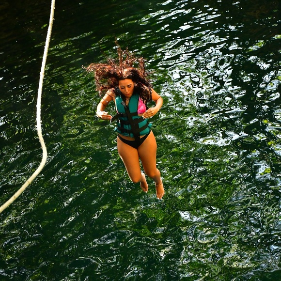 Meet your Posher, Sally - Picture 6 of 11